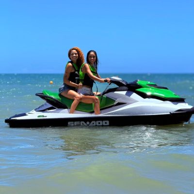passeio de jet ski em porto seguro praia do mundai